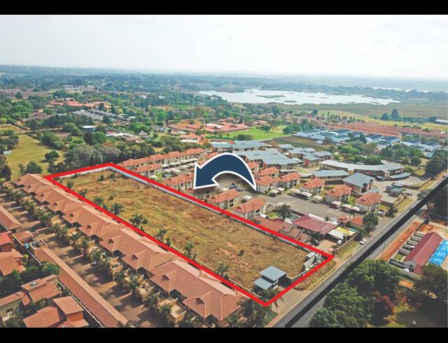 M² VACANT LAND FOR SALE IN RYNFIELD